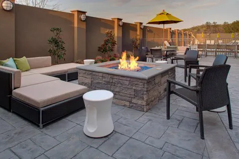 Courtyard Atlanta Kennesaw 5