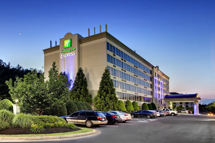 Holiday Inn Express Atlanta-Kennesaw by IHG 5