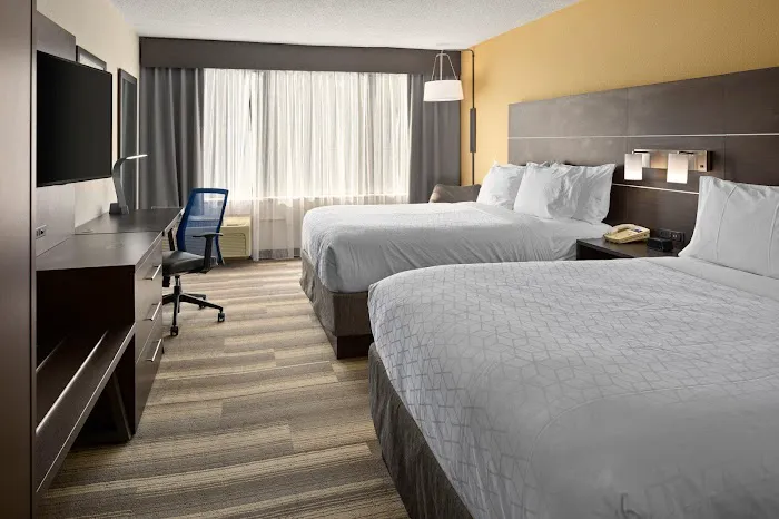 Holiday Inn Express Atlanta-Kennesaw by IHG 5