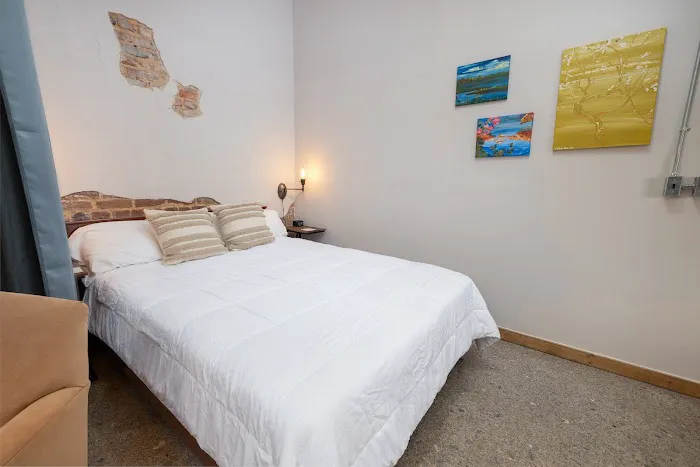 Hartwell Suites 4