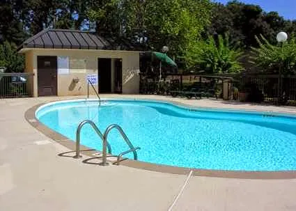 Hampton Inn Clemson-University Area 4
