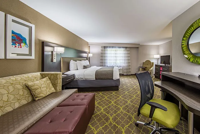 Best Western Plus Clemson Hotel & Conference Center 4