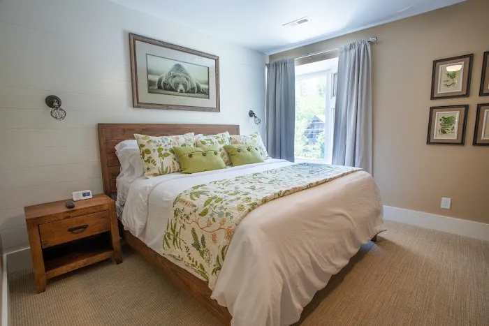 The Inn at Mill Creek 4