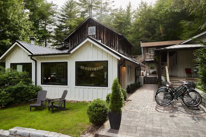 Outpost Inn Highlands 4