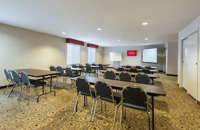 Red Roof Inn Etowah - Athens, TN 4