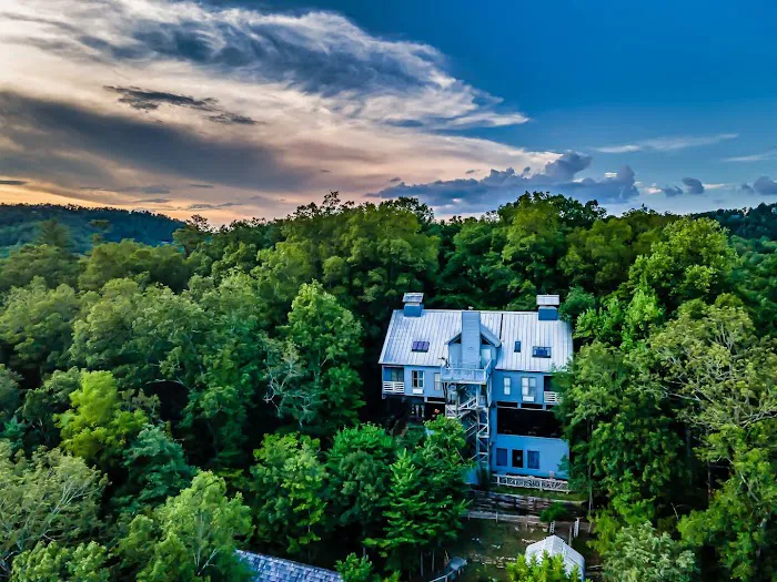 Laurel Valley Mountain Retreat 4