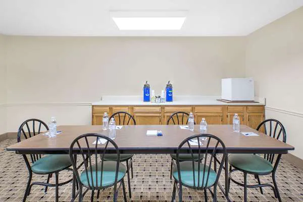 Microtel Inn & Suites by Wyndham Franklin 4