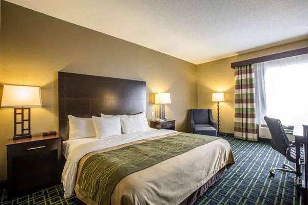 Quality Inn 4