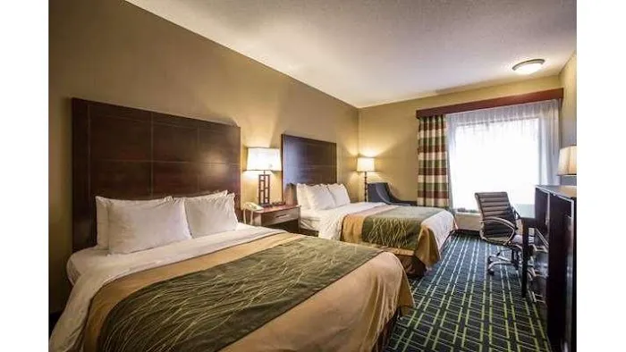 Quality Inn 4