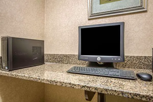 Quality Inn 4