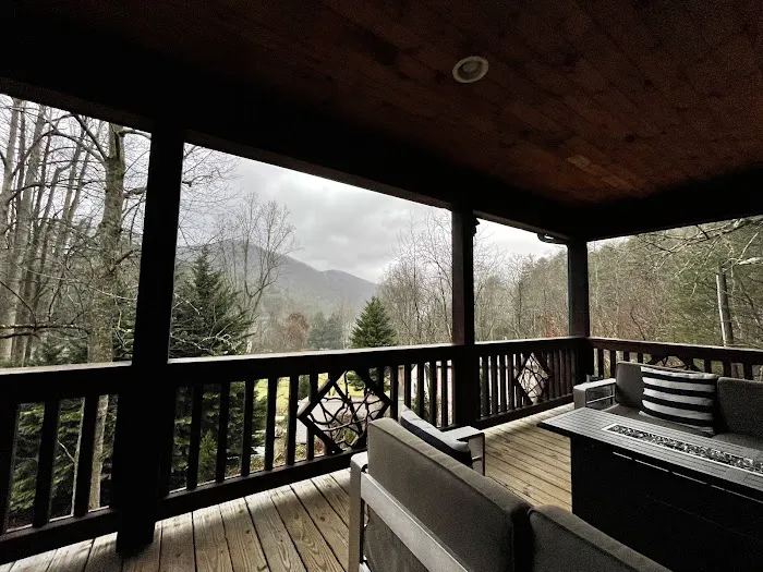 Baloo’s Mountain Cabin 4