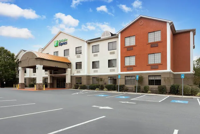 Holiday Inn Express & Suites Acworth - Kennesaw Northwest by IHG 4