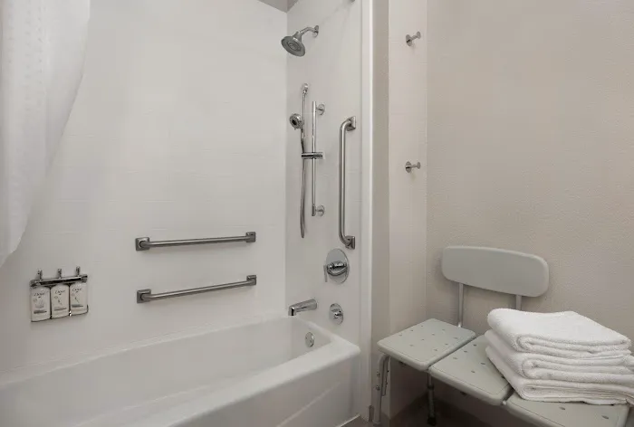 Holiday Inn Express & Suites Acworth - Kennesaw Northwest by IHG 4