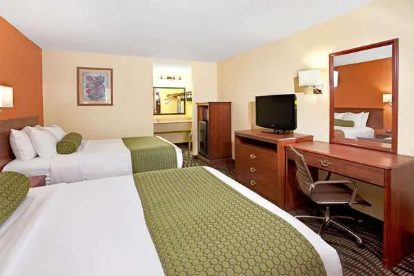 Days Inn by Wyndham Acworth 4