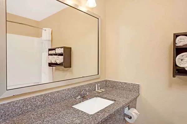 Baymont by Wyndham Kennesaw 5