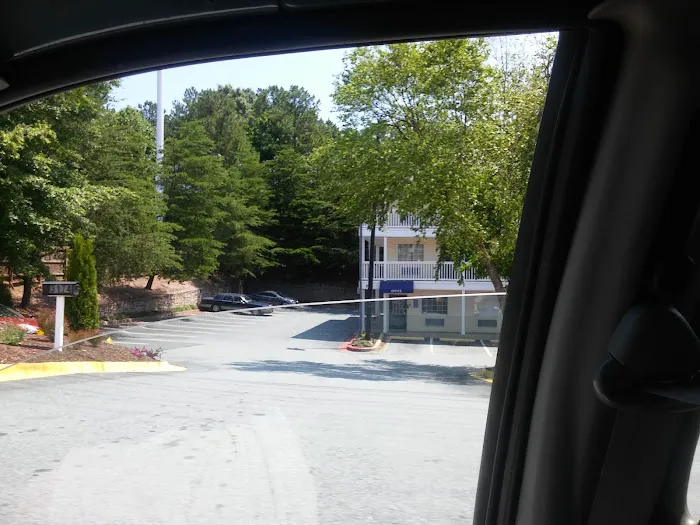 Sun Suites of Kennesaw Town Center 5