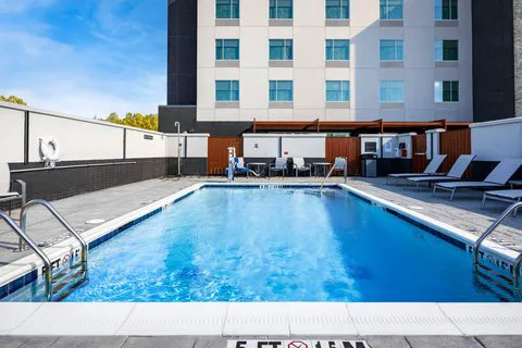 Fairfield Inn & Suites Canton Riverstone Parkway 4