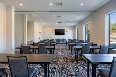 Fairfield Inn & Suites Canton Riverstone Parkway 4