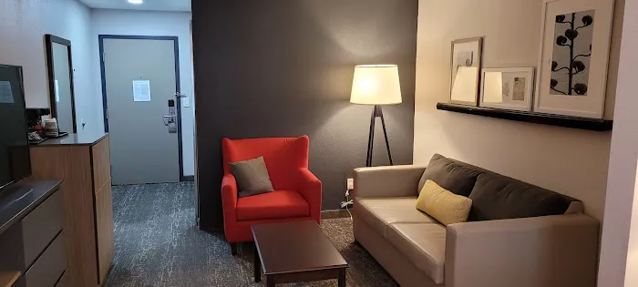 Country Inn & Suites by Radisson, Canton, GA 4