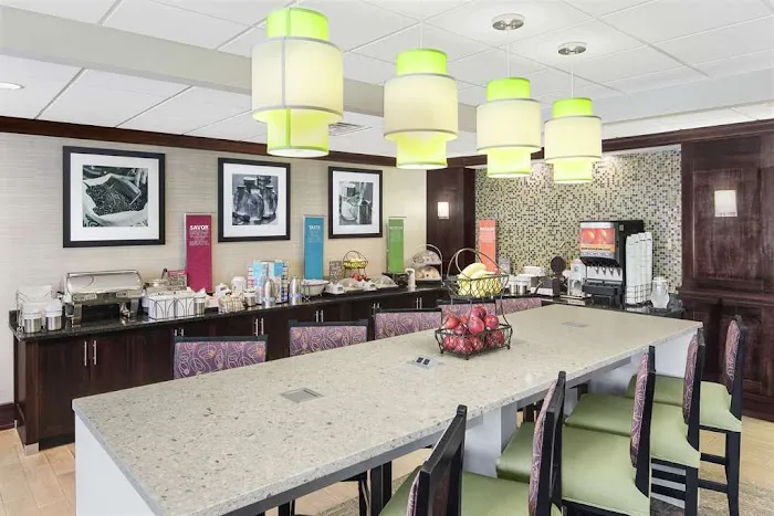 Hampton Inn Atlanta-Town Center/Kennesaw 5
