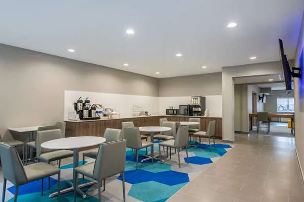 Microtel Inn & Suites by Wyndham Anderson/Clemson 4