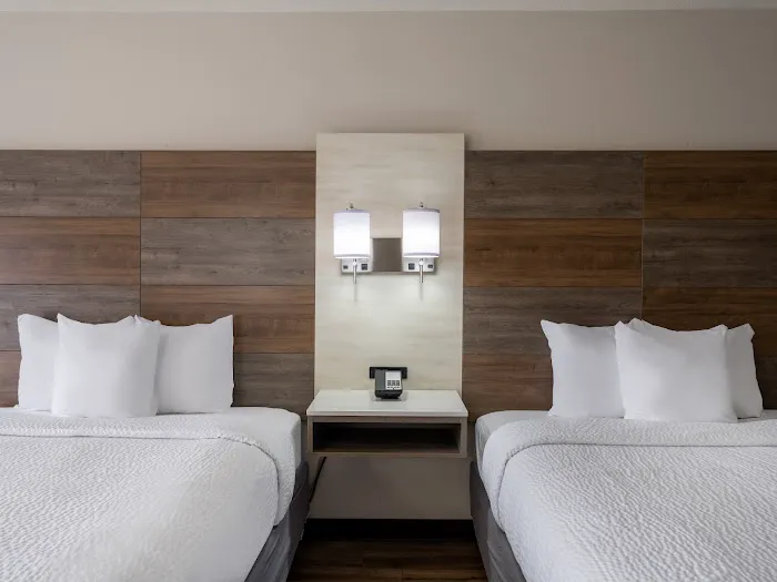 Days Inn by Wyndham Clemson 4