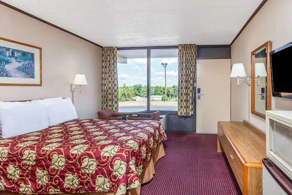 Days Inn by Wyndham Sweetwater 4
