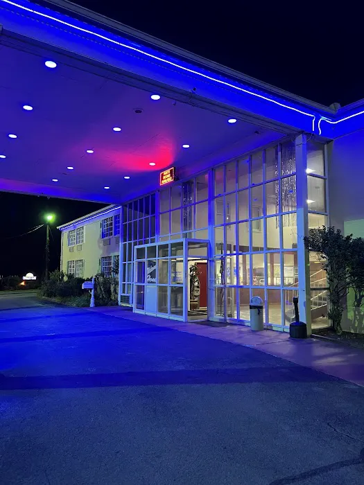 Sweetwater Hotel 4