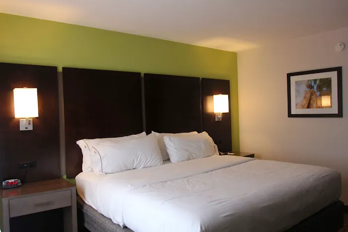 Holiday Inn Express & Suites Sweetwater by IHG 4