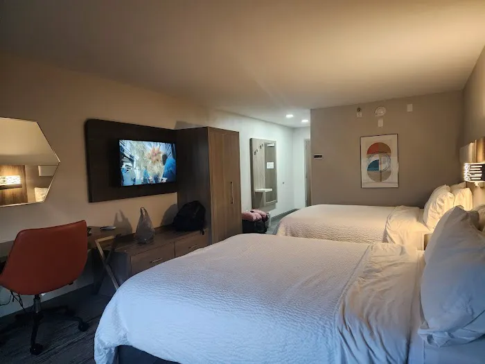 Holiday Inn Express Athens 4