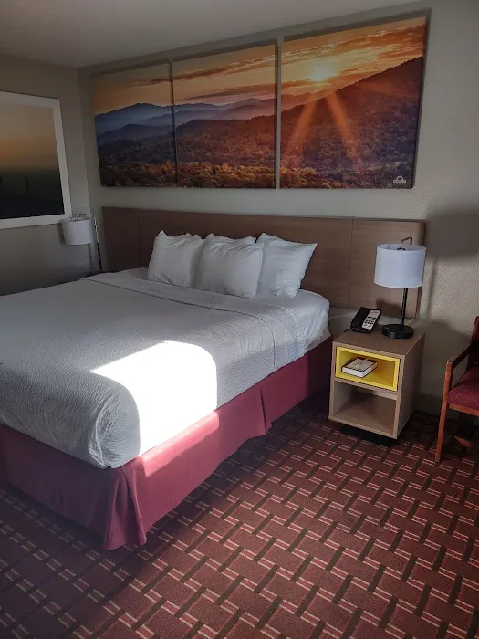 Days Inn by Wyndham Athens 4