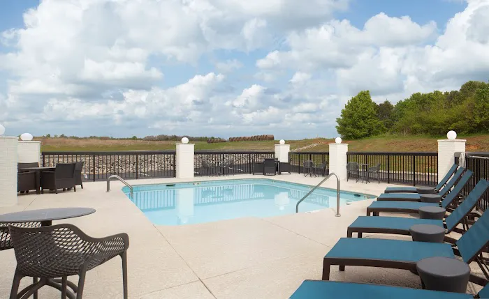 Hampton Inn Athens 4