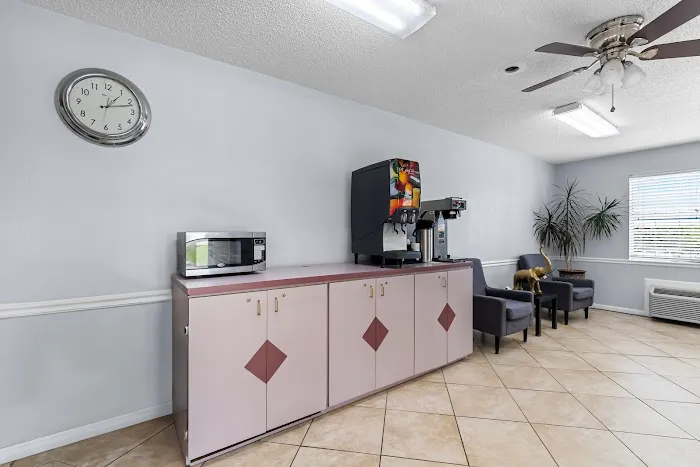 Americas Best Value Inn Athens, TN 4