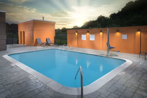 Fairfield Inn & Suites Athens 4