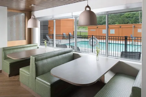 Fairfield Inn & Suites Athens 4