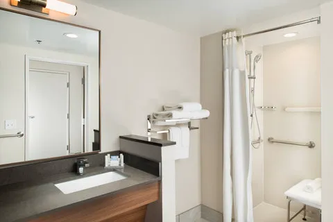 Fairfield Inn & Suites Athens 4