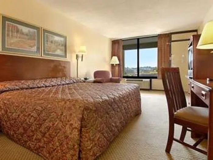 Inn of Loudon 4