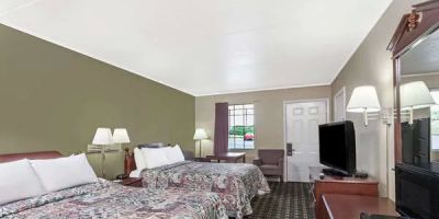 Days Inn by Wyndham Lenoir City