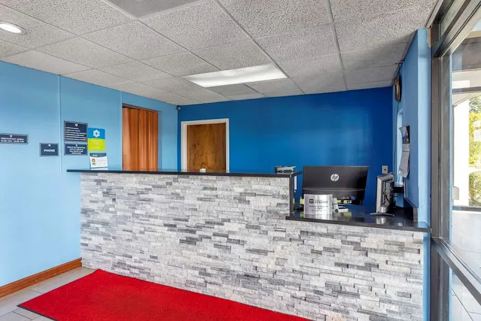 SureStay by Best Western Lenoir City 4
