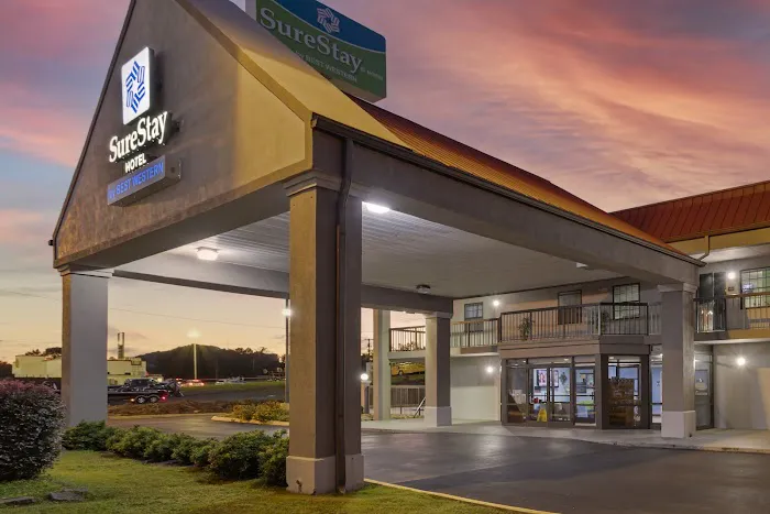 SureStay by Best Western Lenoir City 4