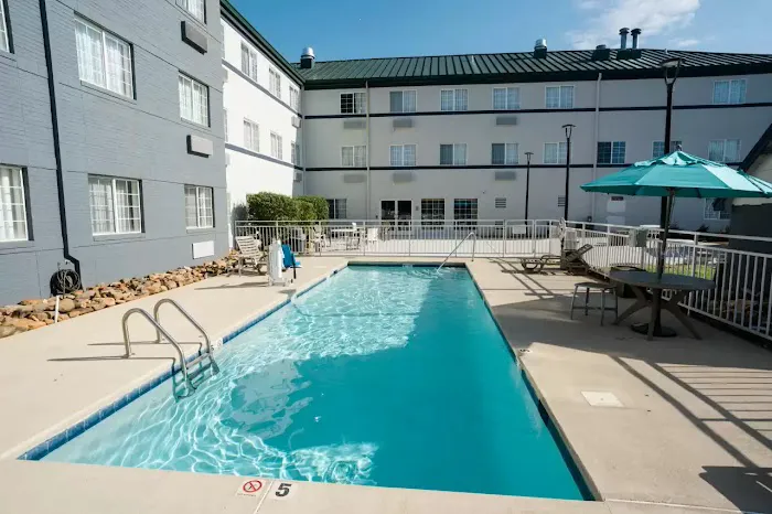 MainStay Suites Knoxville Airport 4