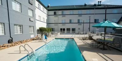 MainStay Suites Knoxville Airport