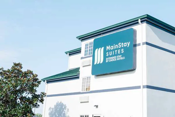 MainStay Suites Knoxville Airport 4