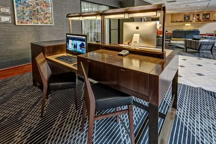 Hilton Knoxville Airport 4