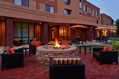 Courtyard Knoxville Airport Alcoa 4