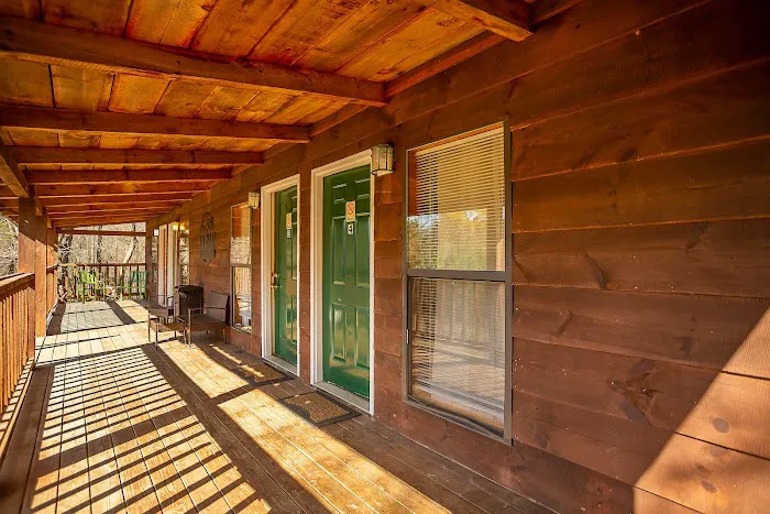 Bigfoot Ocoee Outfitters Lodge Room Two 4