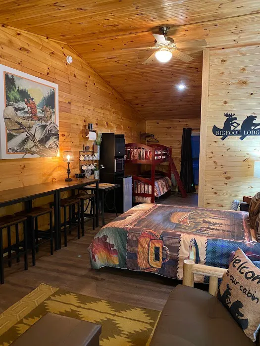 Bigfoot Ocoee Outfitters Lodge Room Two 4