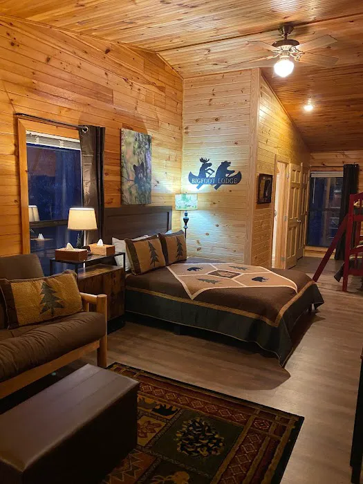 Bigfoot Ocoee Outfitters Lodge Room One 4