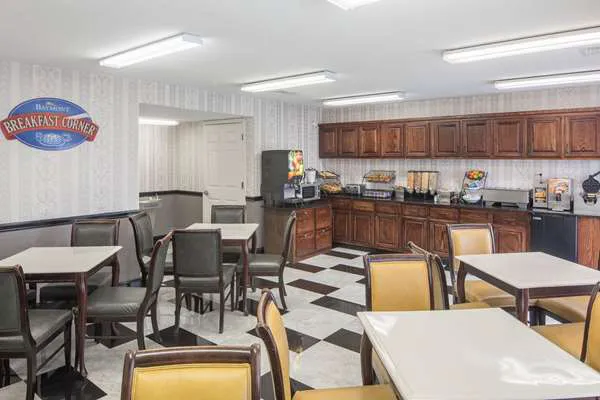 Baymont by Wyndham Cleveland 4