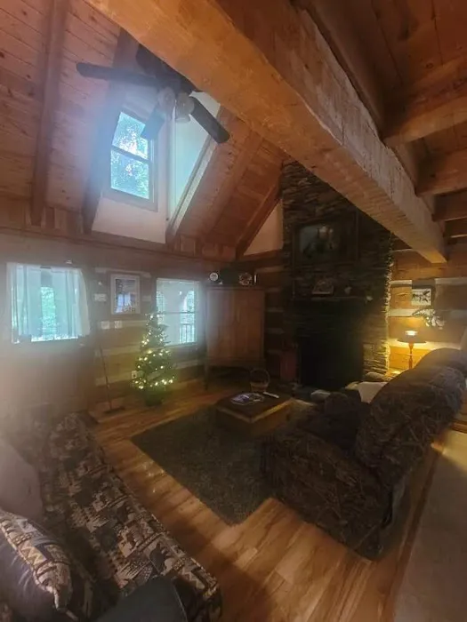 Smoky Moutain Heritage Log Cabins 4